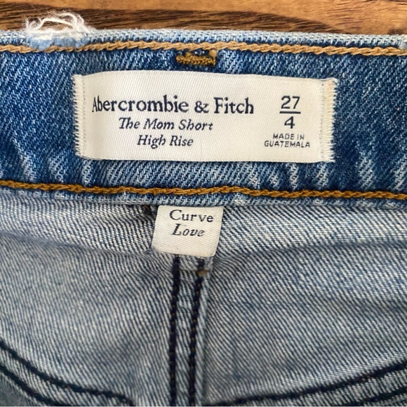 Abercrombie and Fitch mom short - Picture 6 of 7